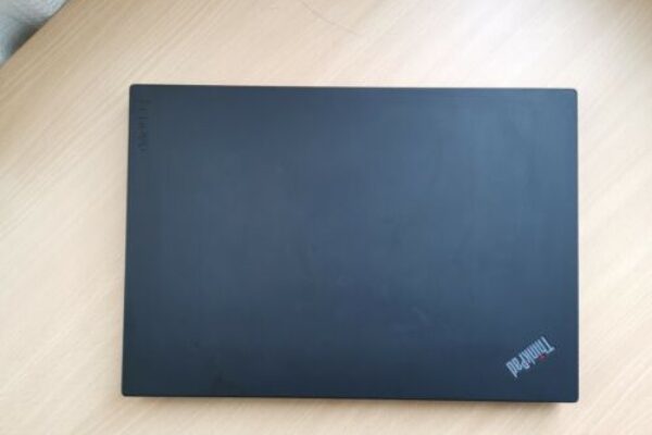 Lenovo ThinkPad T570 15.6″ FHD Laptop i5-7300U 8GB 256GB SSD Thunderbolt 3 Win11